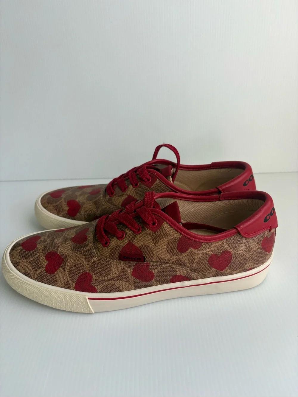 Coach City sole Skate Sneakers Coated Canvas Sz 8.5 B Electric Red Heart EUC